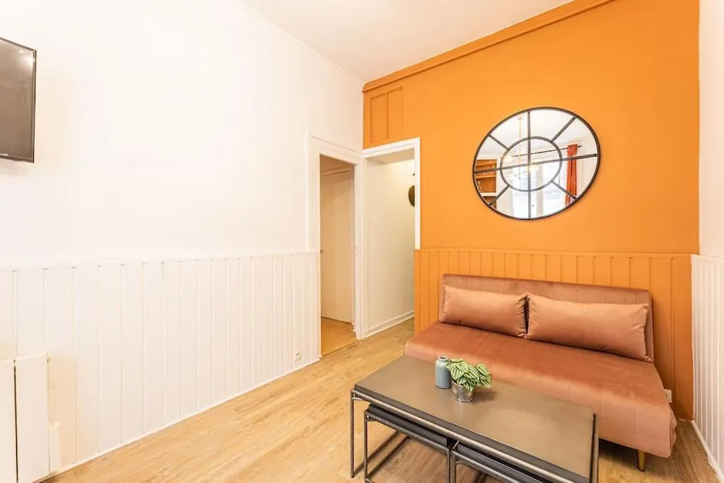 Gare De Lyon 12E, Suite 1 Chambre 2 A 4P Paris 0*,  France